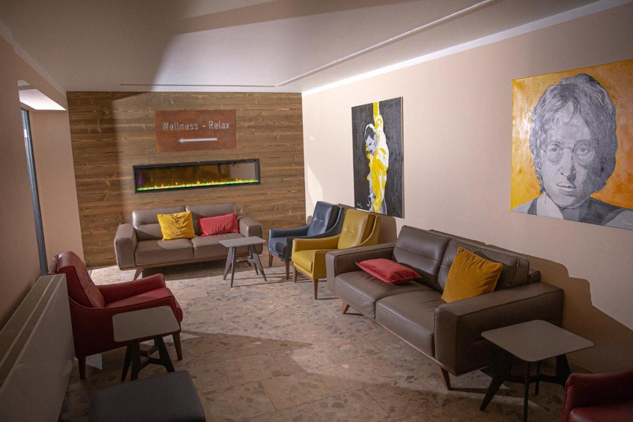 Wellness Hotel Astra Špindlerŭv Mlýn 外观 照片